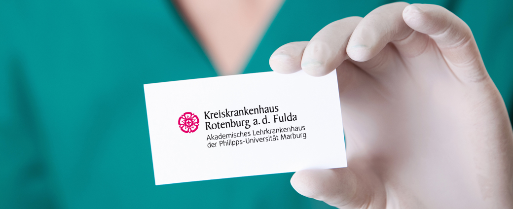 KKH Visitenkarte in der Hand