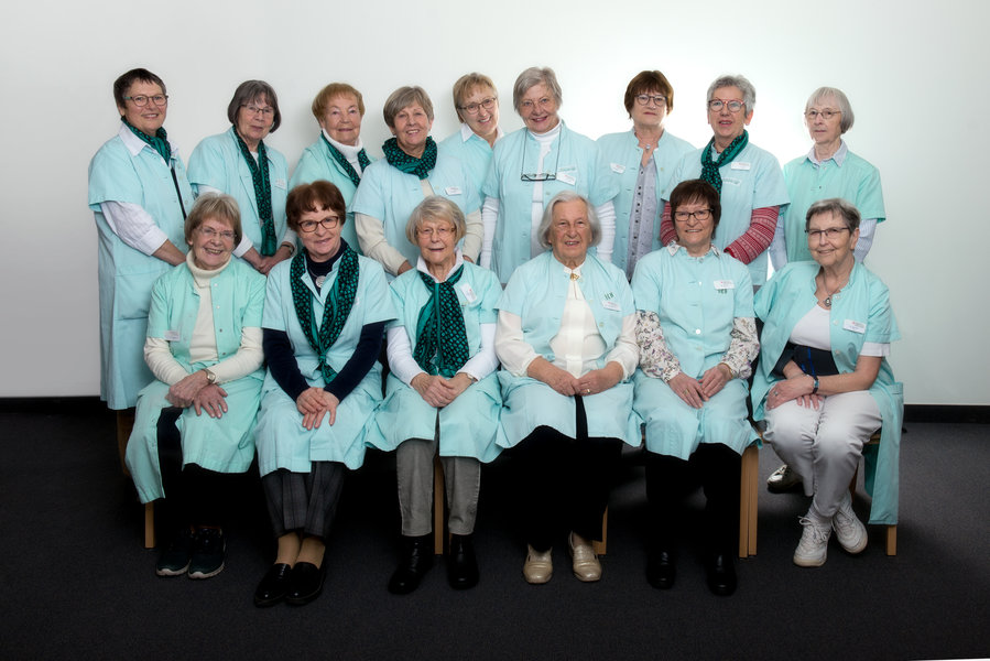 Die Grünen Damen, Gruppenbild